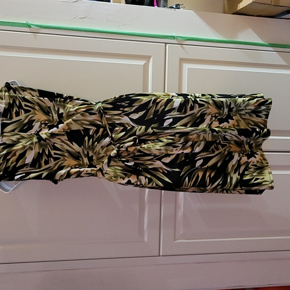 Pennington's Print Dress 1X Abstract Yellow Green Black Belt Sleeveless - Picture 3 of 6